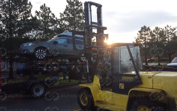 Unloading Salvage Vehicle Toronto